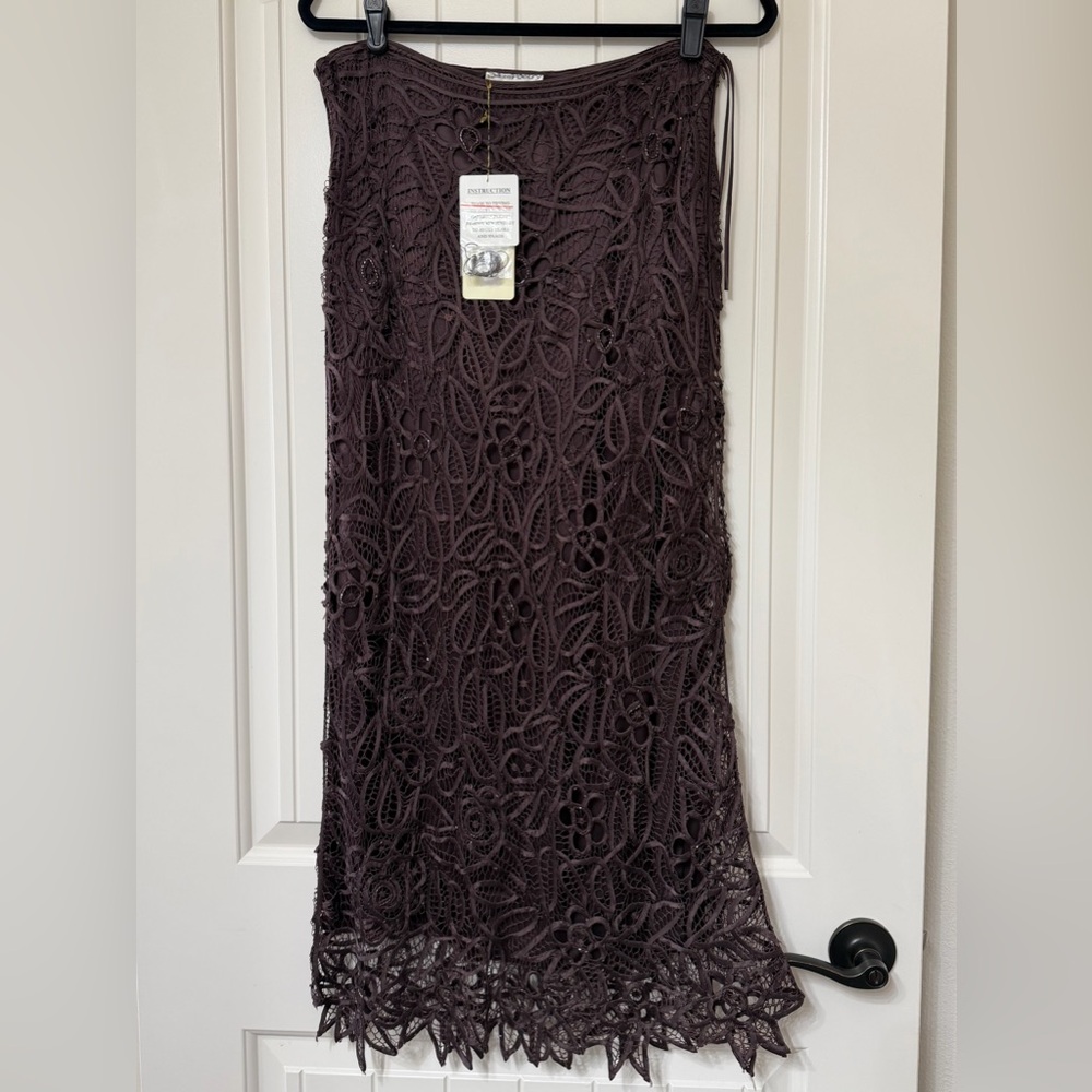 Silken Poetry/Soulmates 100% silk with beading,lace top and high waisted skirt. - Picture 3 of 7